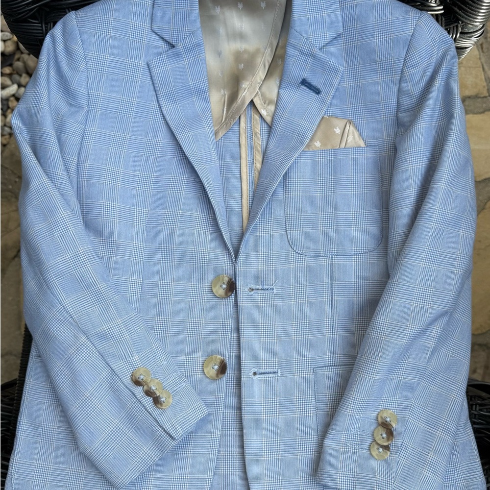 Pastel Blue Double-Breasted Blazer with Notched Lapels